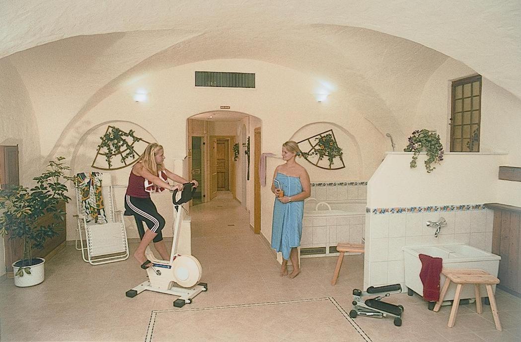 Hotel Hirschen Sankt Peter Buitenkant foto