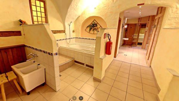 Hotel Hirschen Sankt Peter Buitenkant foto